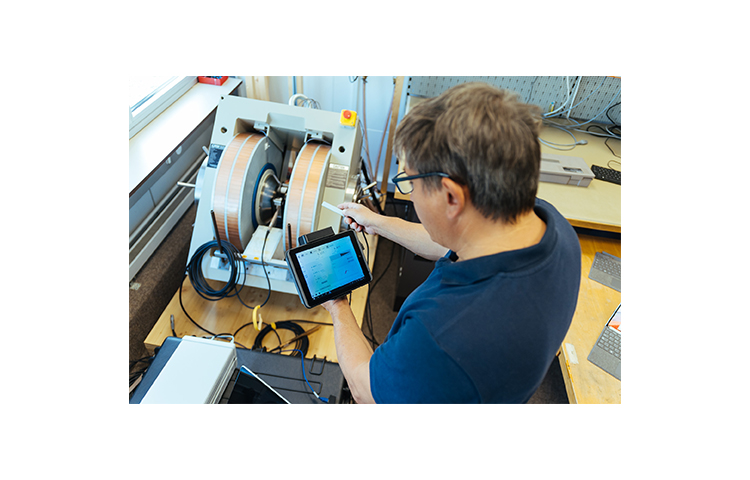 瑞士Metrolab THM1176三軸霍爾效應(yīng)磁力計